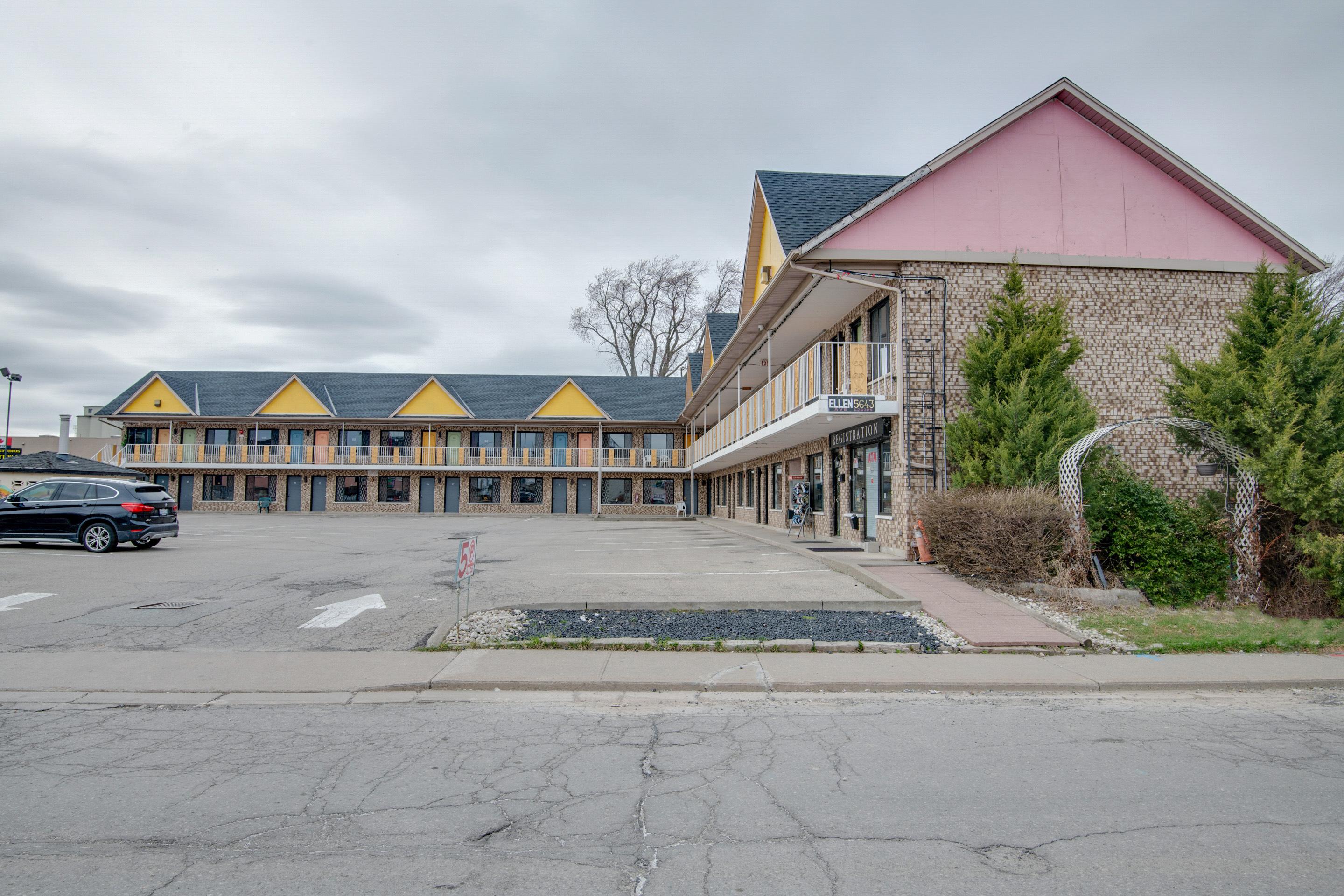 Falls Inn Near Casino Niagara By Oyo מראה חיצוני תמונה