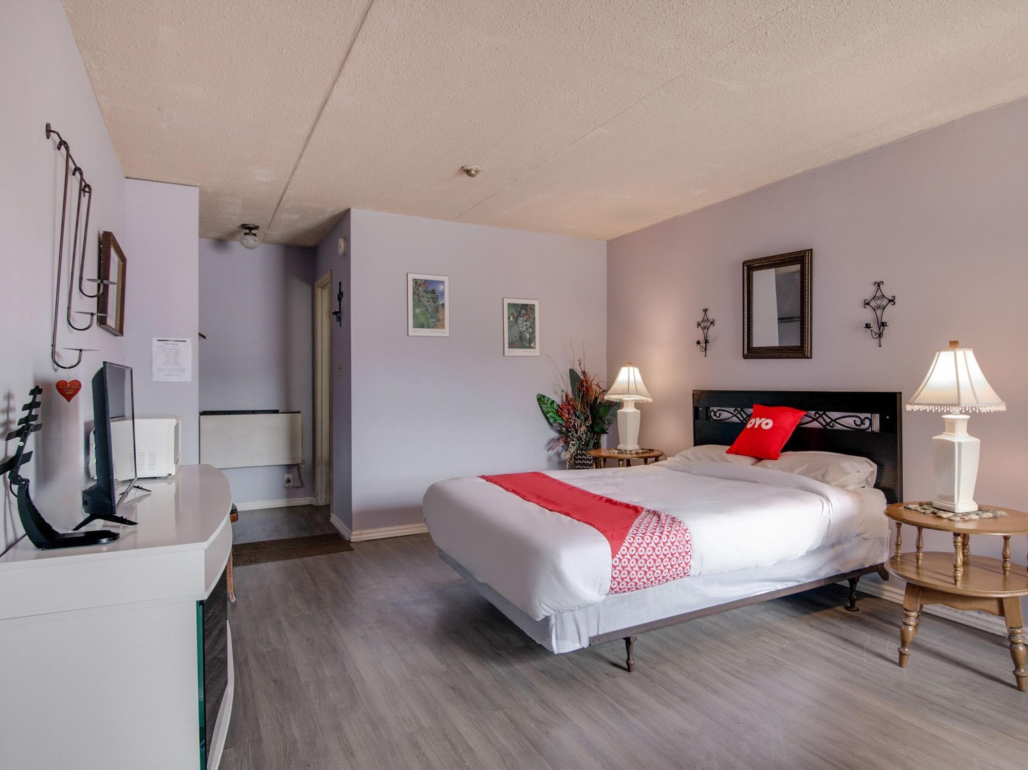 Falls Inn Near Casino Niagara By Oyo מראה חיצוני תמונה